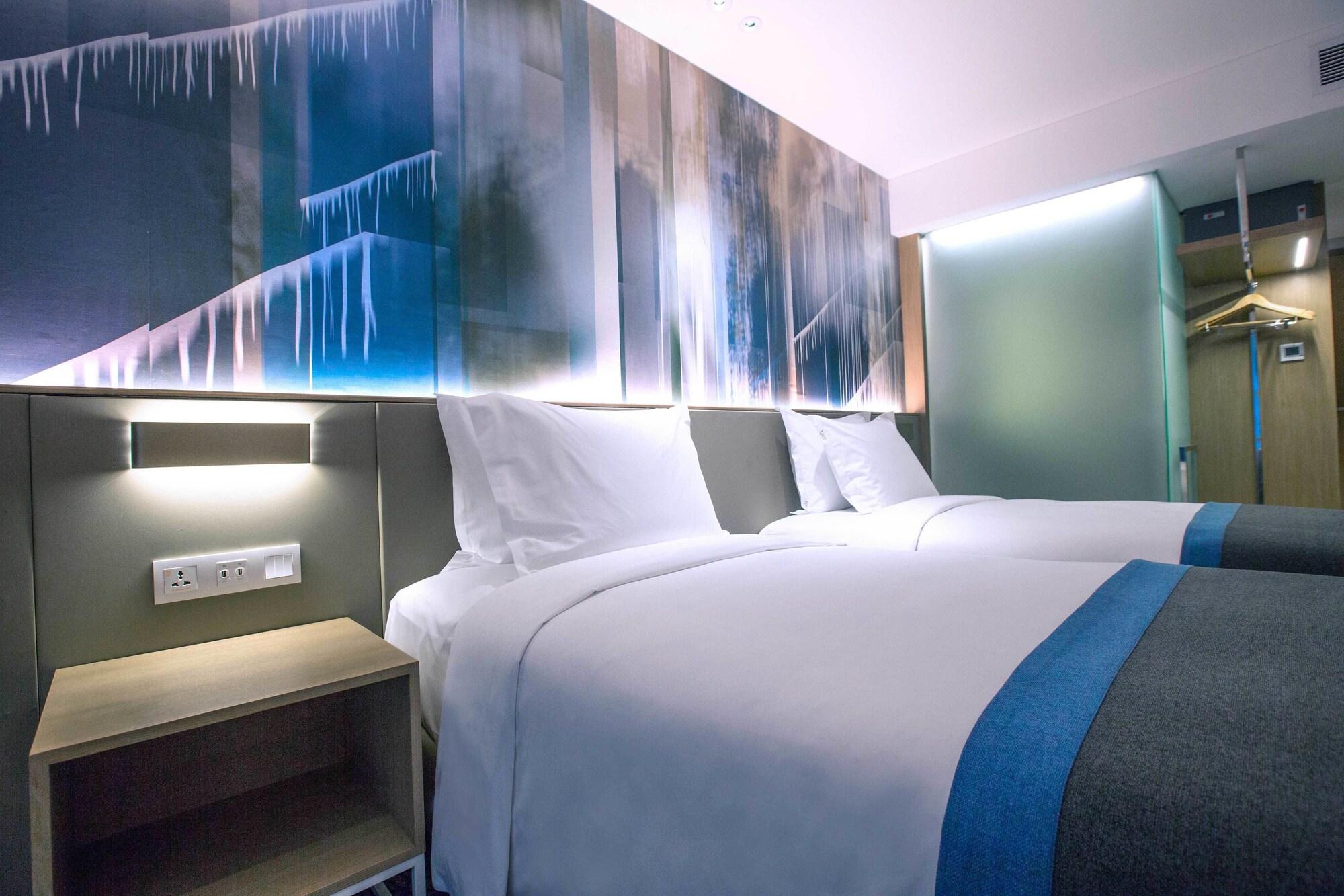 Holiday Inn Express Manila Newport City, An Ihg Hotel Paranaque City Bagian luar foto