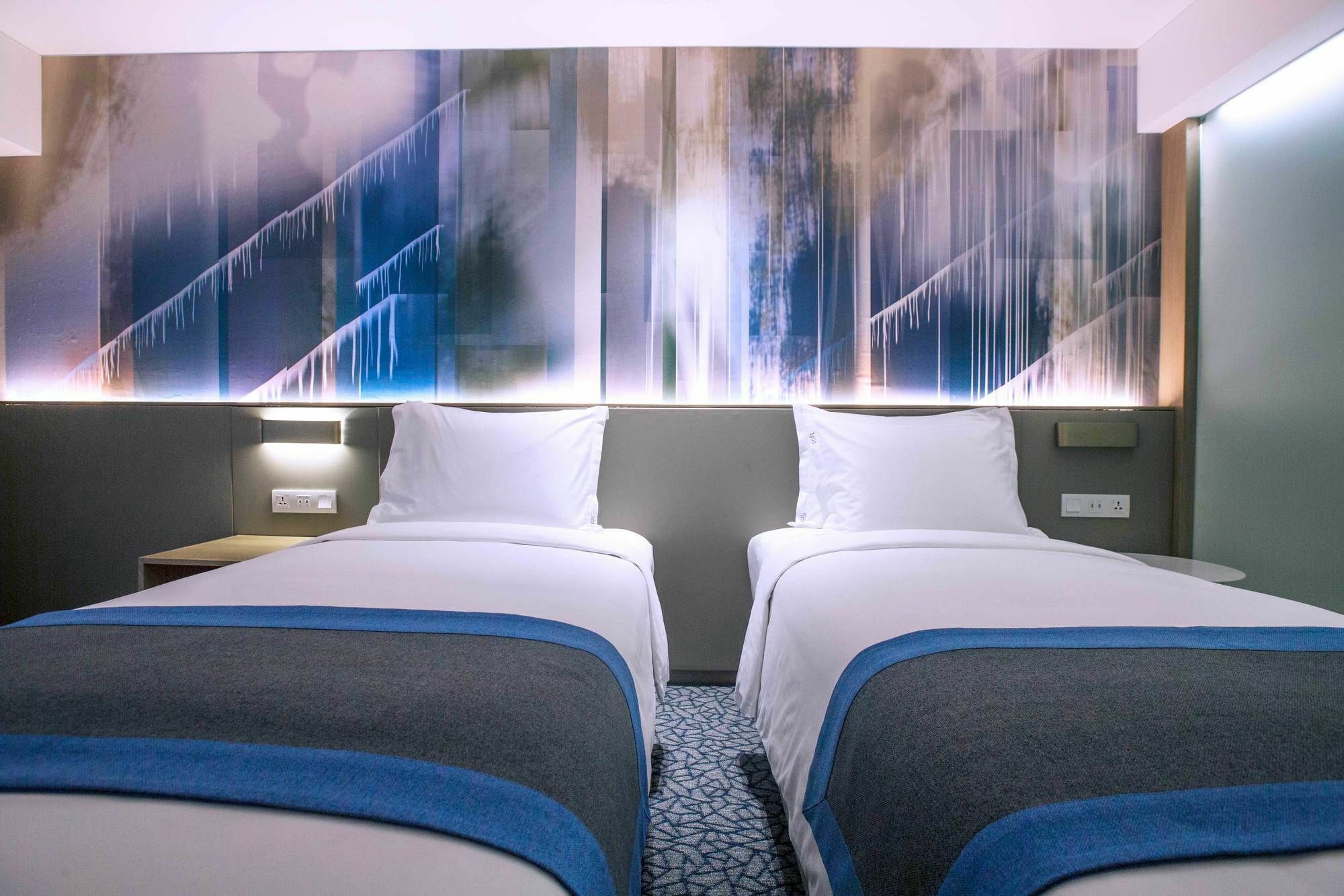 Holiday Inn Express Manila Newport City, An Ihg Hotel Paranaque City Bagian luar foto